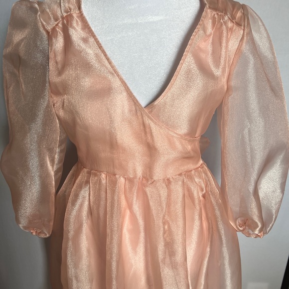 Never released sample dress. Worn once. please note that Selkie sizes run small - Picture 2 of 4